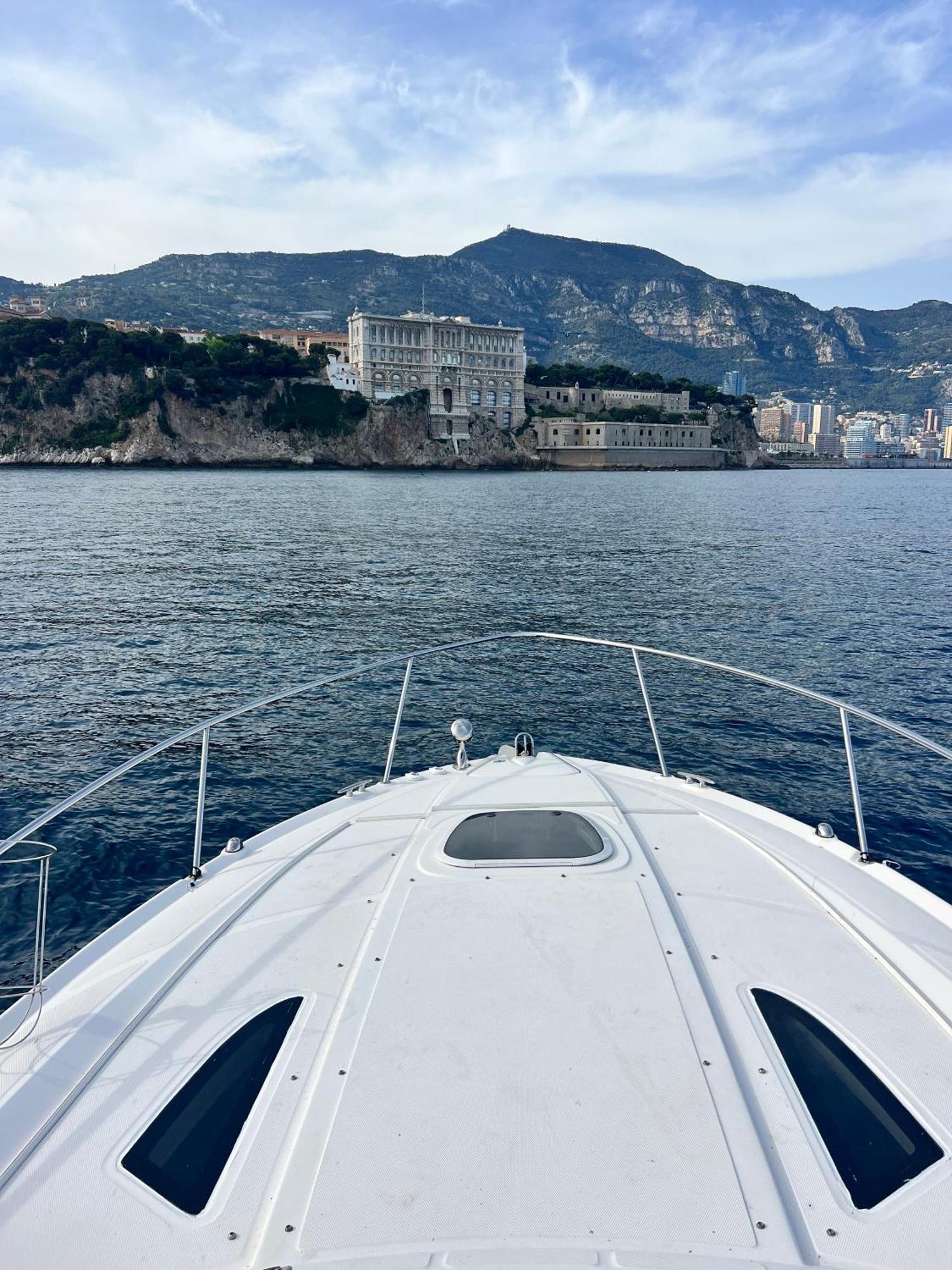Luxury Boat In *